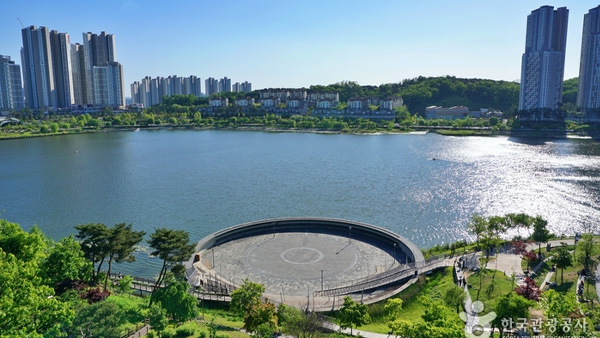 首爾新景點 光教湖水公園